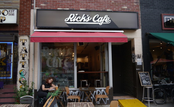 Kensington Marketの朝食セットが嬉しい”Rick’s Cafe”